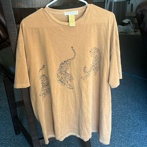 Oversized urban outfitters tiger tee